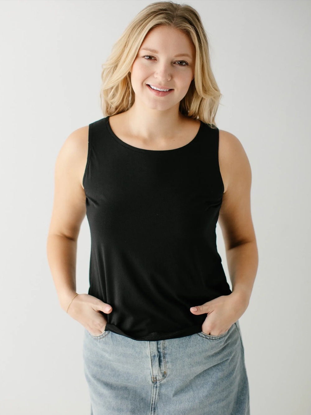 The Main Street Exchange | Black Basic  
Reversible Full Length Layering Tank